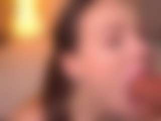 Bllowjoyy's Live Sex Cam Show