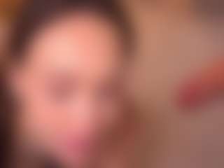 Bllowjoyy's Live Sex Cam Show