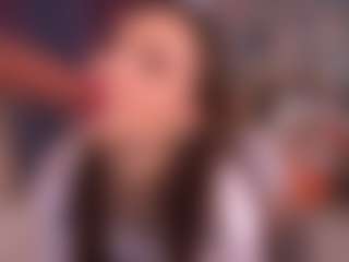 Bllowjoyy's Live Sex Cam Show