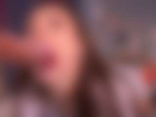 Bllowjoyy's Live Sex Cam Show