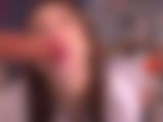 Live cam show with Bllowjoyy - Interactivetoy Teen (18+) on 1on1-livenow