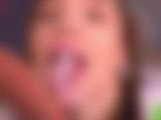 Bllowjoyy's Live Sex Cam Show
