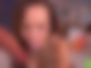 Live cam show with Bllowjoyy - Granny Petite on luckytryst.com