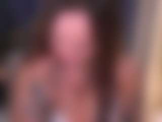 Live cam show with Bllowjoyy - Geek on TottyGirls
