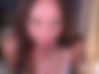 Bllowjoyy's Live Sex Cam Show