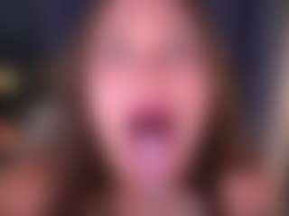 Bllowjoyy's Live Sex Cam Show