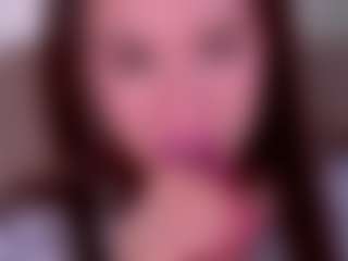 Bllowjoyy's Live Sex Cam Show