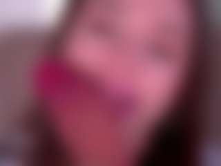Bllowjoyy's Live Sex Cam Show
