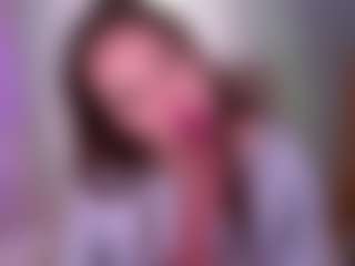 Bllowjoyy's Live Sex Cam Show