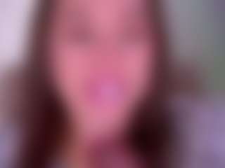 Live cam show with Bllowjoyy - Tease on CSO-WL