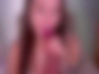 Bllowjoyy's Live Sex Cam Show