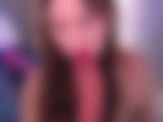 Bllowjoyy's Live Sex Cam Show