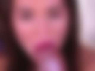 Bllowjoyy's Live Sex Cam Show