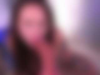 Bllowjoyy's Live Sex Cam Show