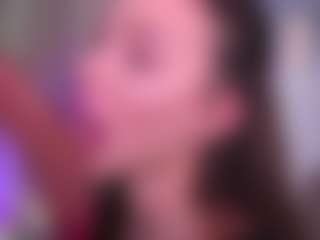 Bllowjoyy's Live Sex Cam Show