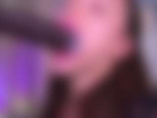 Bllowjoyy's Live Sex Cam Show