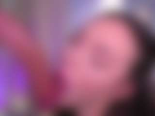 Bllowjoyy's Live Sex Cam Show