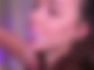 Bllowjoyy's Live Sex Cam Show