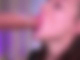 Bllowjoyy's Live Sex Cam Show