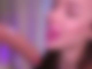 Bllowjoyy's Live Sex Cam Show