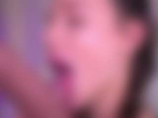Bllowjoyy's Live Sex Cam Show