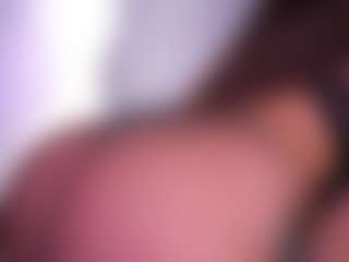Bllowjoyy's Live Sex Cam Show