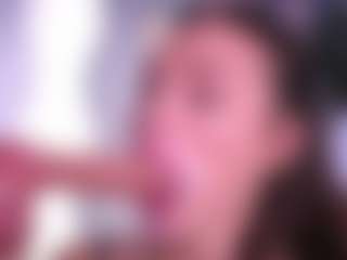 Bllowjoyy's Live Sex Cam Show
