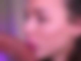 Bllowjoyy's Live Sex Cam Show