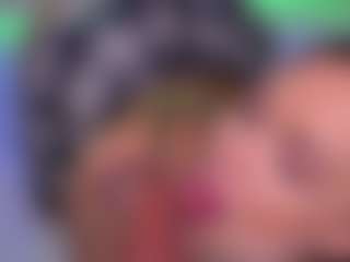 Bllowjoyy's Live Sex Cam Show