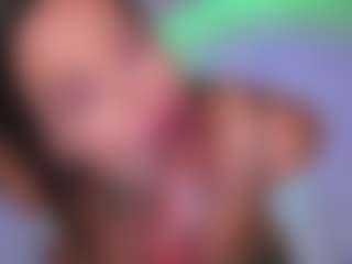 Bllowjoyy's Live Sex Cam Show