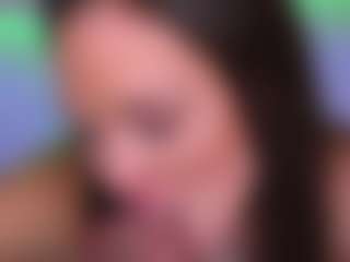 Bllowjoyy's Live Sex Cam Show