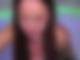 Bllowjoyy's Live Sex Cam Show