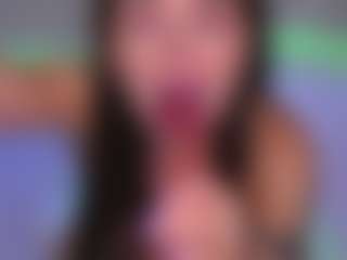 Bllowjoyy's Live Sex Cam Show