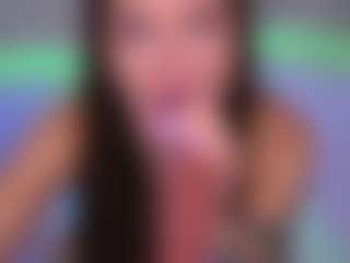 Bllowjoyy's Live Sex Cam Show