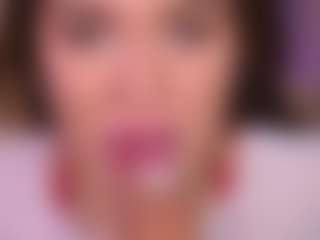 Bllowjoyy's Live Sex Cam Show