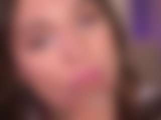 Bllowjoyy's Live Sex Cam Show