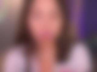 Bllowjoyy's Live Sex Cam Show