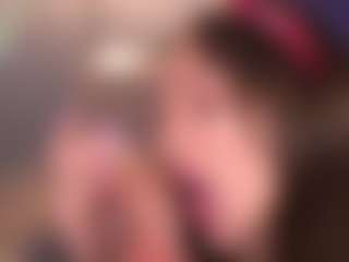 Bllowjoyy's Live Sex Cam Show