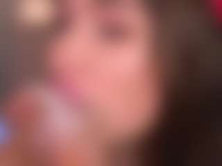 Bllowjoyy's Live Sex Cam Show