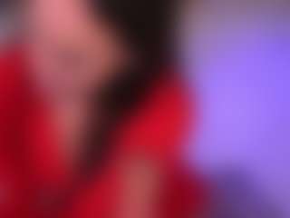 Live cam show with Bllowjoyy - Curvy Teen (18+) on madthumbs