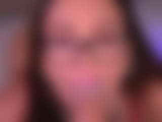Bllowjoyy's Live Sex Cam Show