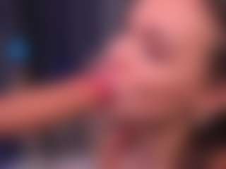 Bllowjoyy's Live Sex Cam Show