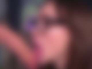 Bllowjoyy's Live Sex Cam Show