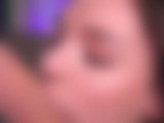 Bllowjoyy's Live Sex Cam Show