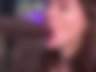 Bllowjoyy's Live Sex Cam Show