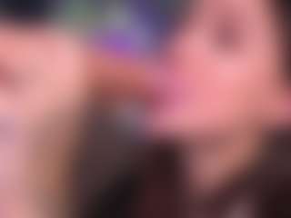 Bllowjoyy's Live Sex Cam Show