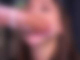 Bllowjoyy's Live Sex Cam Show