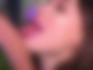 Bllowjoyy's Live Sex Cam Show