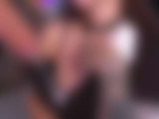 Bllowjoyy's Live Sex Cam Show
