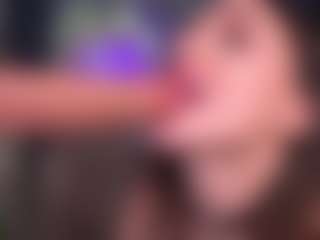 Bllowjoyy's Live Sex Cam Show